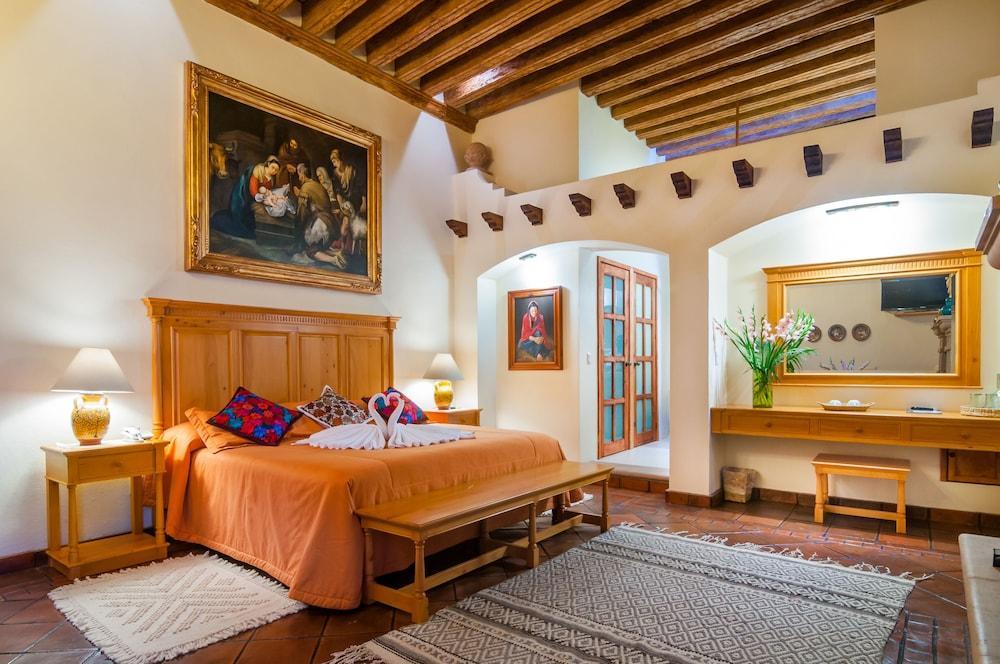 Hotel Casa del Naranjo Patzcuaro Bagian luar foto