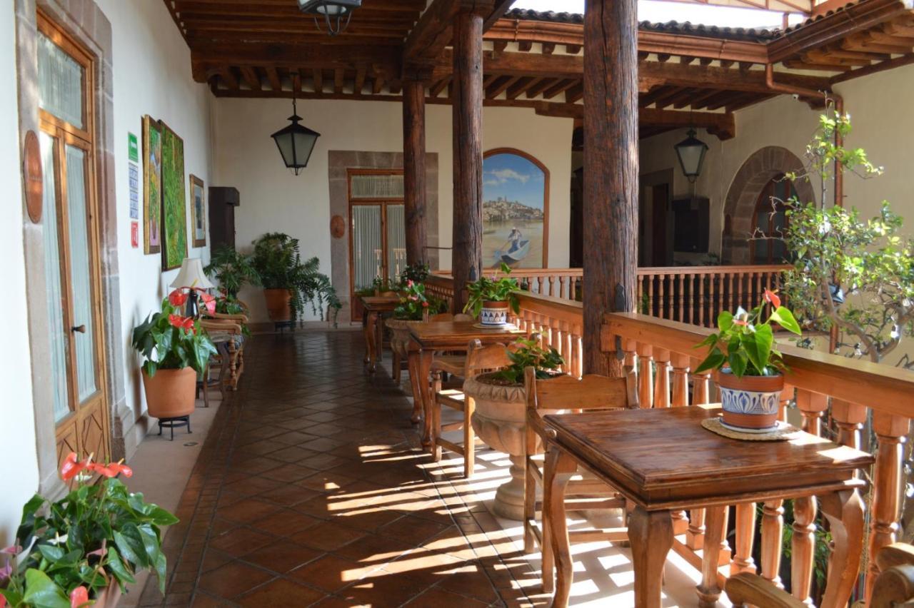 Hotel Casa del Naranjo Patzcuaro Bagian luar foto