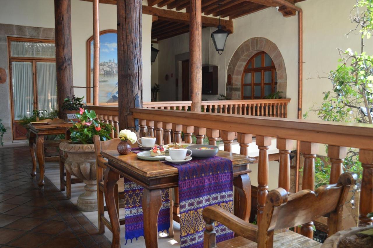 Hotel Casa del Naranjo Patzcuaro Bagian luar foto