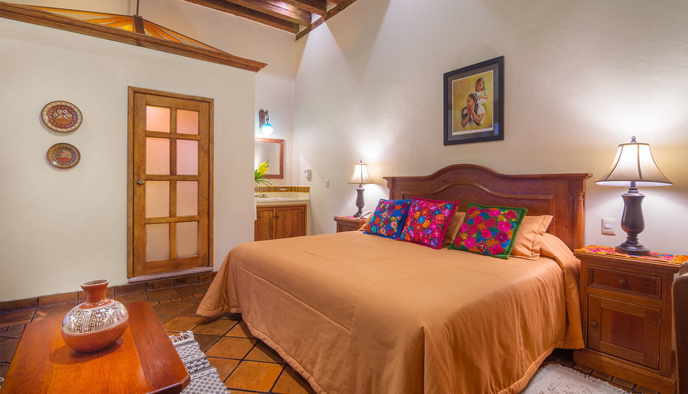 Hotel Casa del Naranjo Patzcuaro Bagian luar foto